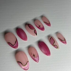 Elegant Pink and Gold Press-On Nails